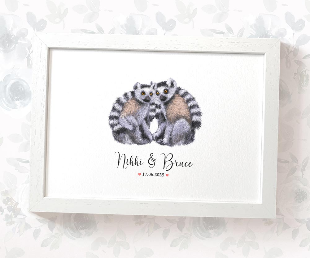 Lemur couple cuddling eachother print